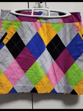 LOUD MOUTH || Ladies Harlequin Print Skort (SIZE 6)